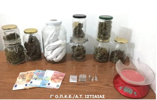 ΙΣΤΙΑΙΑ: Στα βαζάκια διατηρούσαν το χασίς …μυρωδάτο για να το διακινήσουν στην πιάτσα