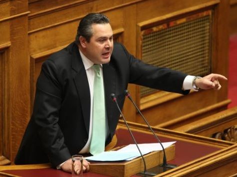 Τα έκανε ... μούσκεμα και μετά τσακώθηκε με την Τσαπανίδου (video)