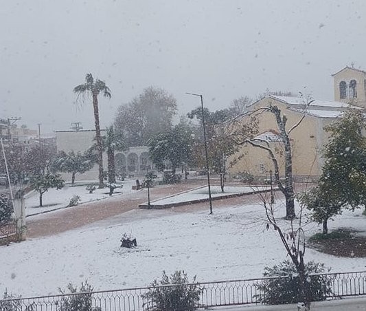 ΔΗΜΟΣ ΕΡΕΤΡΙΑΣ ΚΑΚΟΚΑΙΡΙΑ ΜΠΑΡΜΠΑΡΑ: Επιτέλους νερό στον Μαλακώντα