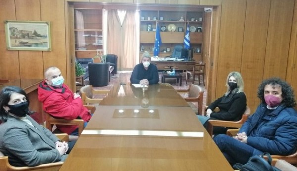 ΧΑΛΚΙΔΑ: Κλιμάκιο της Επιτροπής Μπένου επισκέφτηκε το Επιμελητήριο Εύβοιας