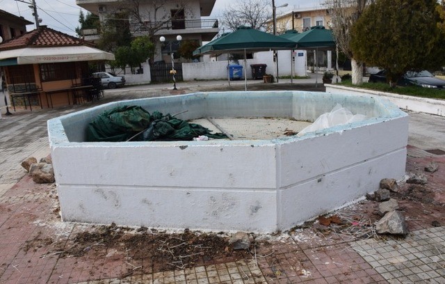 Παρεμβάσεις σε δύο πλατείες στο Καλοχώρι – Παντείχι