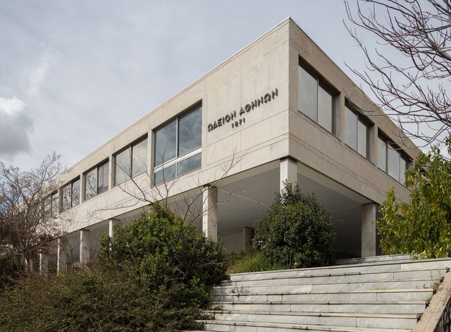 Άνδρας κρεμάστηκε με γραβάτα στο Ωδείο Αθηνών