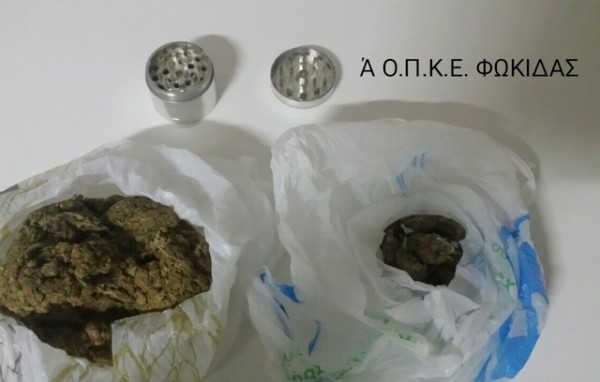 Τον έπιασαν με 116 γραμμάρια χασίς και τρίφτη