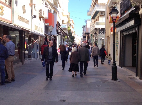 Ανοικτά τα μαγαζιά και την επόμενη Κυριακή