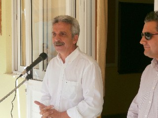 Ο Αναγνωστάκης στον αγιασμό του 11ου Δημοτικού Σχολείου Χαλκίδας