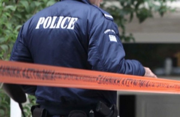 ΦΡΙΚΗ: Σκότωσε τη γυναίκα του μπροστά στην κόρη τους
