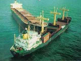 Tράκαραν δύο πλοία στον Kάβο Nτόρο