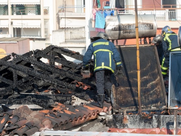 65χρονος έκαψε τη σύζυγό του και το εγγονάκι τους