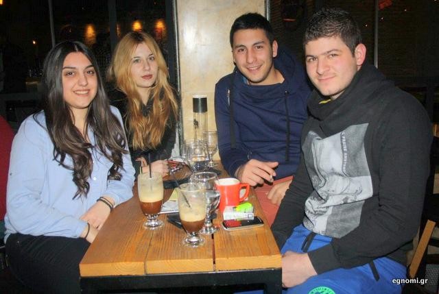 Βραδινό καφεδάκι για χαλάρωση