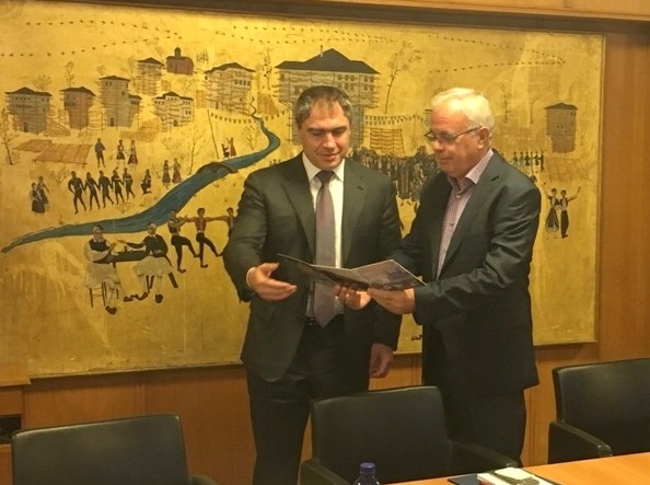 Ο Βαγγέλης Αποστόλου ανοίγει ...παρτίδες με την Ρωσία