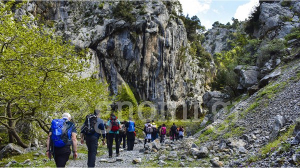 ΕΥΒΟΙΑ: Οκτώ αγνοούμενοι στο φαράγγι της Αγάλης