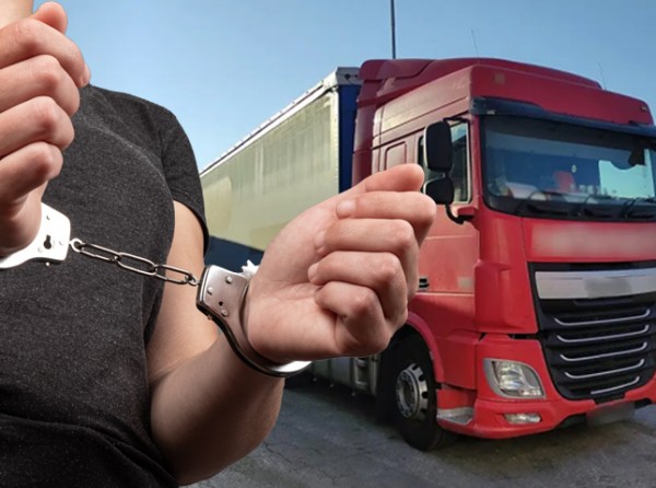 ΧΑΛΚΙΔΑ: Γυναίκα παραβίασε φορτηγό και άρπαξε χρήματα και μία τραπεζική κάρτα