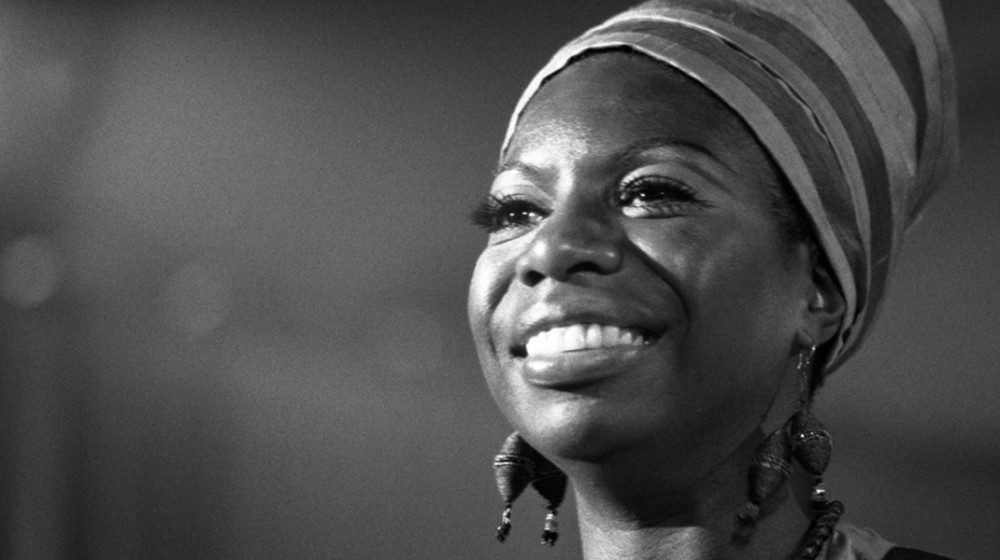 NINA SIMONE: H ντίβα που ποτέ δεν συμβιβάστηκε
