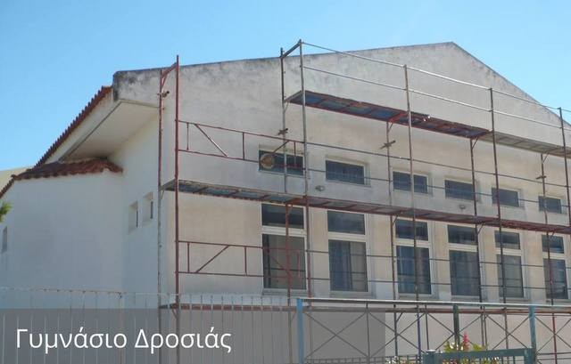 Συνεχίζονται οι επισκευές και οι συντηρήσεις σχολείων στο Δήμο Χαλκιδέων