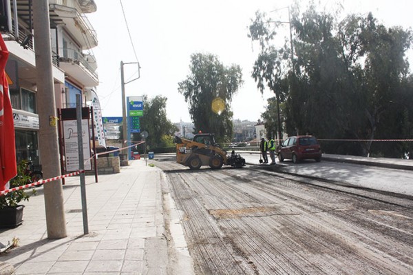 ΧΑΛΚΙΔΑ: Ξεκίνησε η ασφαλτόστρωση στη Λ. Αθηνών