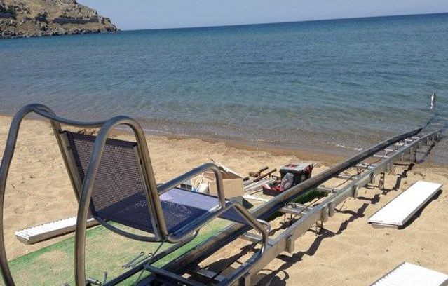 ΧΑΛΚΙΔΑ: Παρουσιάζεται ο μηχανισμός πρόσβασης στη θάλασσα για ΑμεΑ