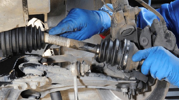 ΣΥΜΒΟΥΛΕΣ ΓΙΑ ΤΟ ΑΥΤΟΚΙΝΗΤΟ: Επιβάλλεται ο έγκαιρος έλεγχος των αξόνων