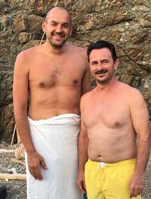 Ο γιατρός Διαμαντής Θωμάς παρέα με τον Ντράγκαν Τάρλατς