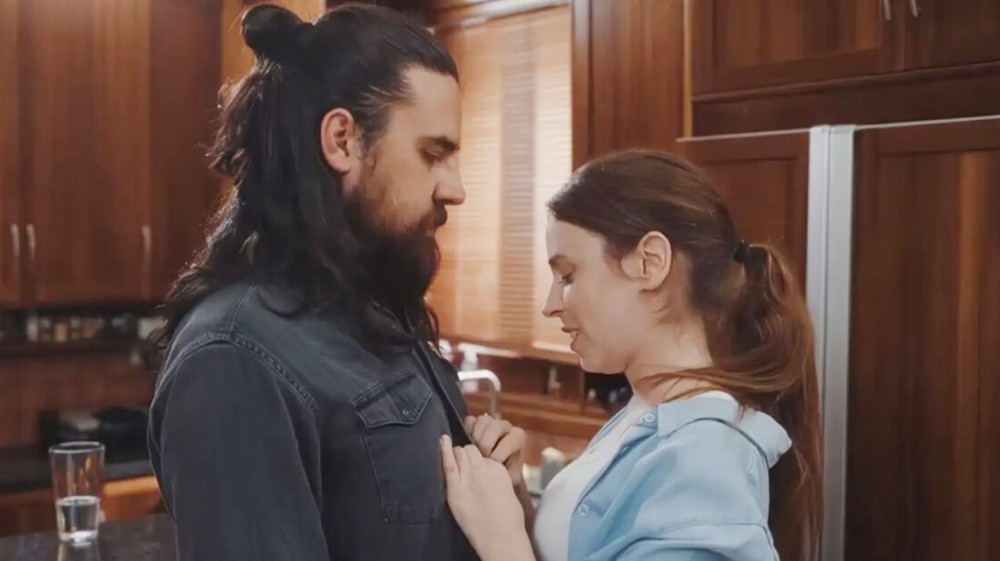 Η ΓΗ ΤΗΣ ΕΛΙΑΣ: Δείτε απόψε (ΤΕΤΑΡΤΗ 22 ΑΠΡΙΛΙΟΥ)