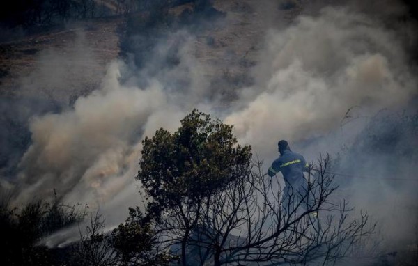 Παραμένει πολύ υψηλός ο κίνδυνος πυρκαγιάς στην Εύβοια και την Τρίτη