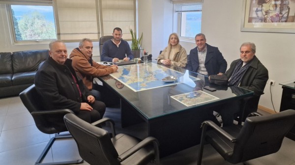 ΟΙΚΟΝΟΜΙΚΟ ΕΠΙΜΕΛΗΤΗΡΙΟ ΕΥΒΟΙΑΣ: Συνάντηση με τον Φάνη Σπανό