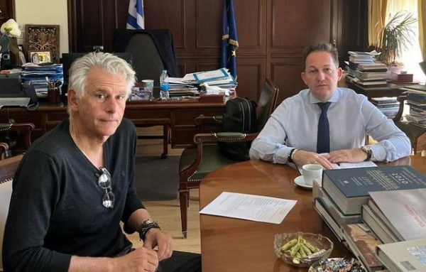 Νέα συνάντηση του Σπύρου Πνευματικού με τον Στέλιο Πέτσα