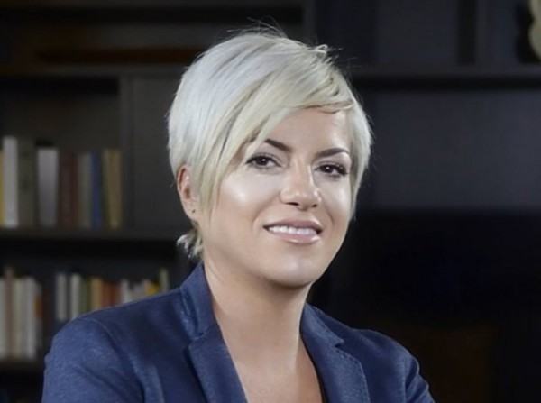 ΚΟΡΩΝΟΪΟΣ: Μαζική έξοδος κρατουμένων από τις φυλακές με εισήγηση Ευβοιώτισσας