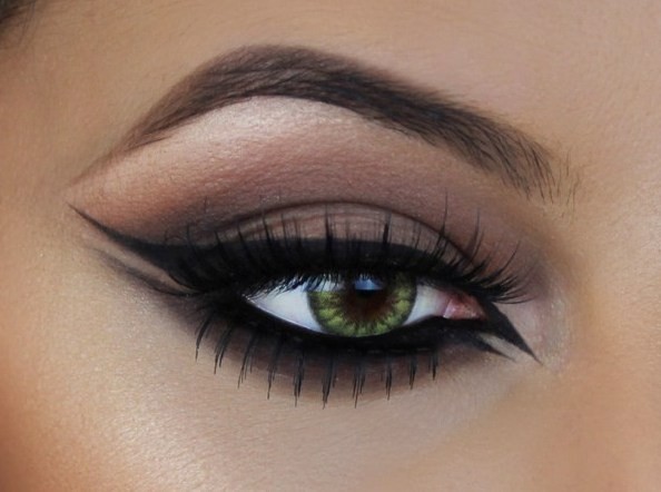 EYELINER STAMP: Ήρθε η στιγμή να κάνεις σωστή γραμμή στο eyeliner!