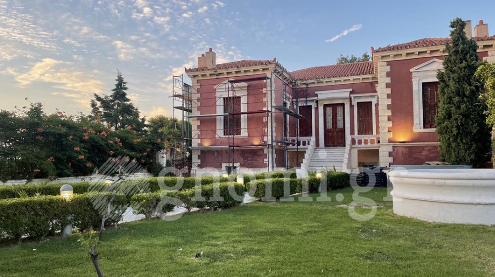 Θλίψη για το παρατημένο Κόκκινο Σπίτι στη Χαλκίδα
