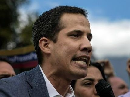 Ο Γκουαϊδό προκαλεί τον Τσίπρα να ζήσει για μια εβδομάδα στο καθεστώς Μαδούρο (ΒΙΝΤΕΟ)
