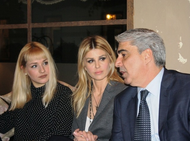 Συνέχεια με την Έλενα Ράπτη ο Σίμος Κεδίκογλου