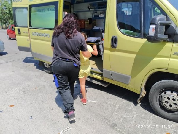 ΑΛΙΒΕΡΙ: Τραυματίστηκε κοριτσάκι σε τροχαίο