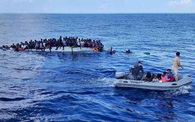 ΝΑΥΑΓΙΟ ΣΤΗ ΛΕΣΒΟ: Ανασύρθηκαν 16 νεκρές γυναίκες (VIDEO)