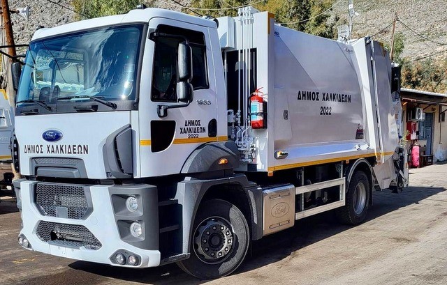 Καινούργιο απορριμματοφόρο απέκτησε ο Δήμος Χαλκιδέων