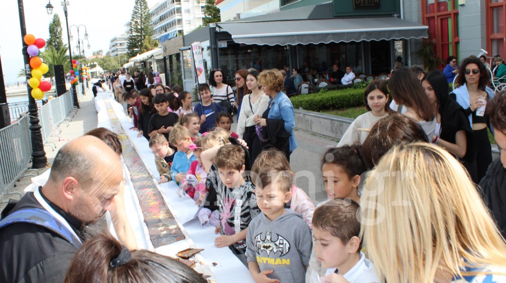 ΧΑΛΚΙΔΑ ΠΑΓΚΟΣΜΙΑ ΗΜΕΡΑ ΑΥΤΙΣΜΟΥ: Γλυκός εορτασμός στην παραλία (VIDEO)