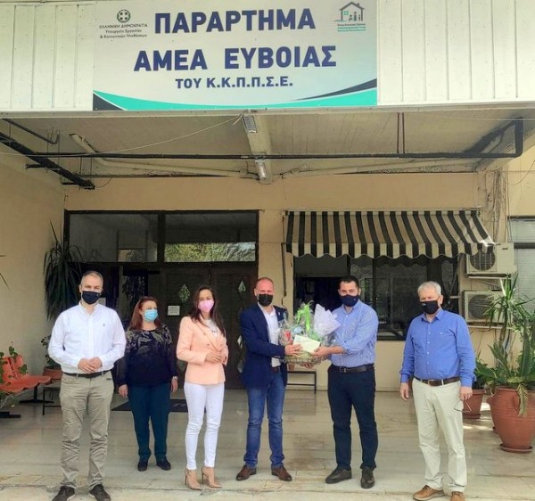 ΒΑΘΥ ΑΥΛΙΔΑΣ: Ο Φάνης Σπανός επισκέφτηκε το Παράρτημα ΑμεΑ Εύβοιας