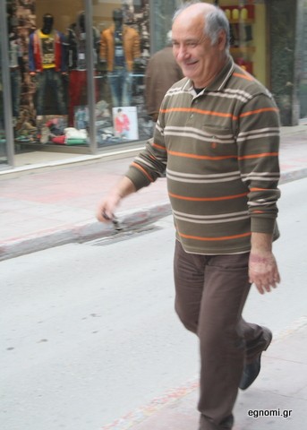 Που πάει ο Σταύρος χαμογελαστός;