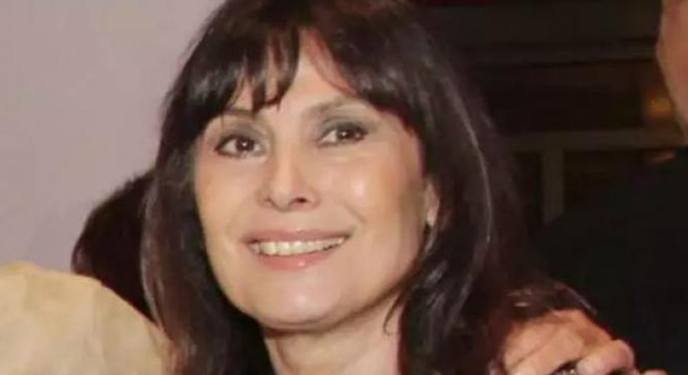 ΛΙΖΕΤΑ ΝΙΚΟΛΑΟΥ: Διασωληνωμένη στην εντατική η τραγουδίστρια - Επεσε από σκάλες (Video)