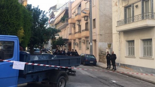 ΤΡΑΓΩΔΙΑ ΣΤΟΝ ΝΕΟ ΚΟΣΜΟ: Τι έσπρωξε τη 40χρονη μητέρα να πετάξει το παιδί της από τον 5ο όροφο