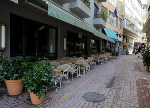 Κορωνοϊός: Χειροπέδες σε 45 επιχειρηματίες που άνοιξαν τα καταστήματά τους