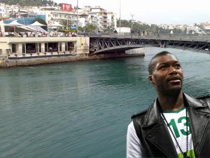 Το Μεσοπρόθεσμο, ο Μπιν Λάντεν και το πάρτι του Σισέ στη Χαλκίδα!