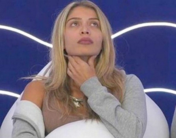 Big Brother: Νέο ακατάλληλο πλάνο με την Σοφία Δανέζη γuμνόστηθη