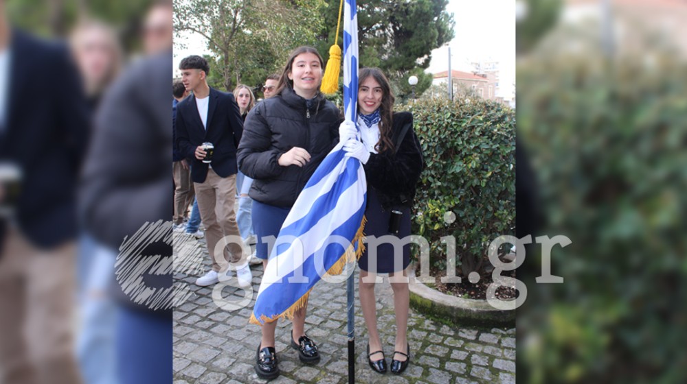 6ο ΓΥΜΝΑΣΙΟ ΧΑΛΚΙΔΑΣ: Δύο αδελφούλες στην ...πρώτη γραμμή