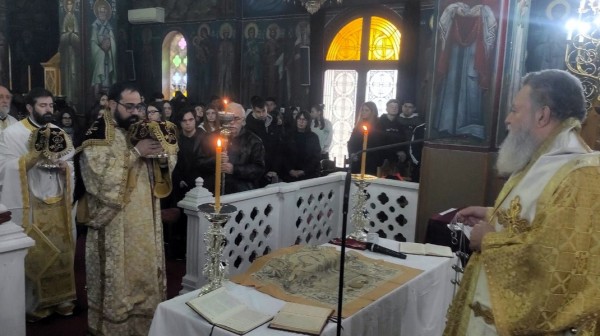 ΒΑΣΙΛΙΚΟ ΧΑΛΚΙΔΑΣ: Υποδειγματική θεία λειτουργία για μαθητές του Γενικού Λυκείου