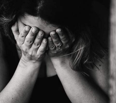 Συγκλονίζει η αδελφή του 38χρονου που αυτοκτόνησε: Τον βίασαν στον στρατό και δεν τιμωρήθηκε κανείς - Δεν είστε άντρες
