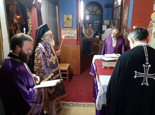 Ο Μητροπολίτης τέλεσε στο Μύτικα Προηγιασμένη Θεία Λειτουργία