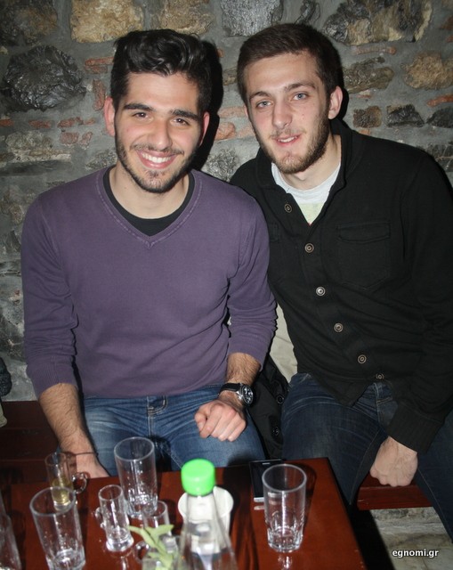 Τα «βάζουν» με τις γυναίκες