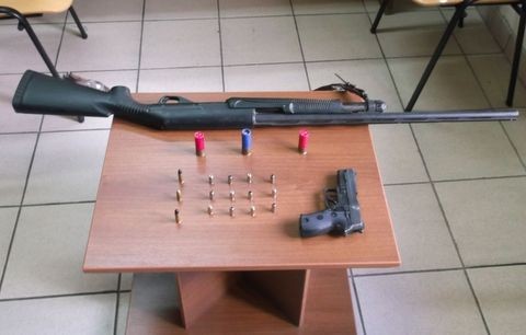 Έκρυβε όπλα χωρίς άδεια στο σπίτι του 53χρονος