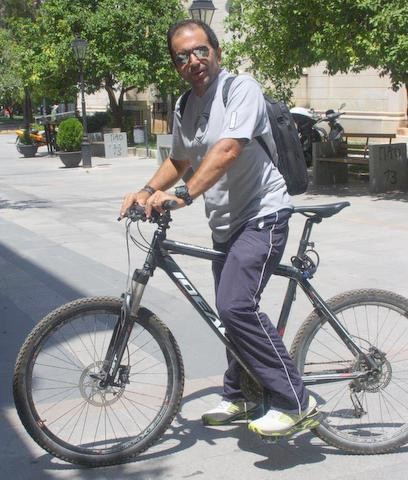 Το ποδήλατο είναι η μεγάλη του αγάπη