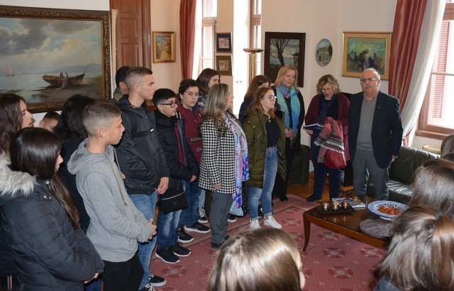 Μαθητές από 4 Γυμνάσια επισκέφτηκαν το Δημαρχείο της Χαλκίδας
